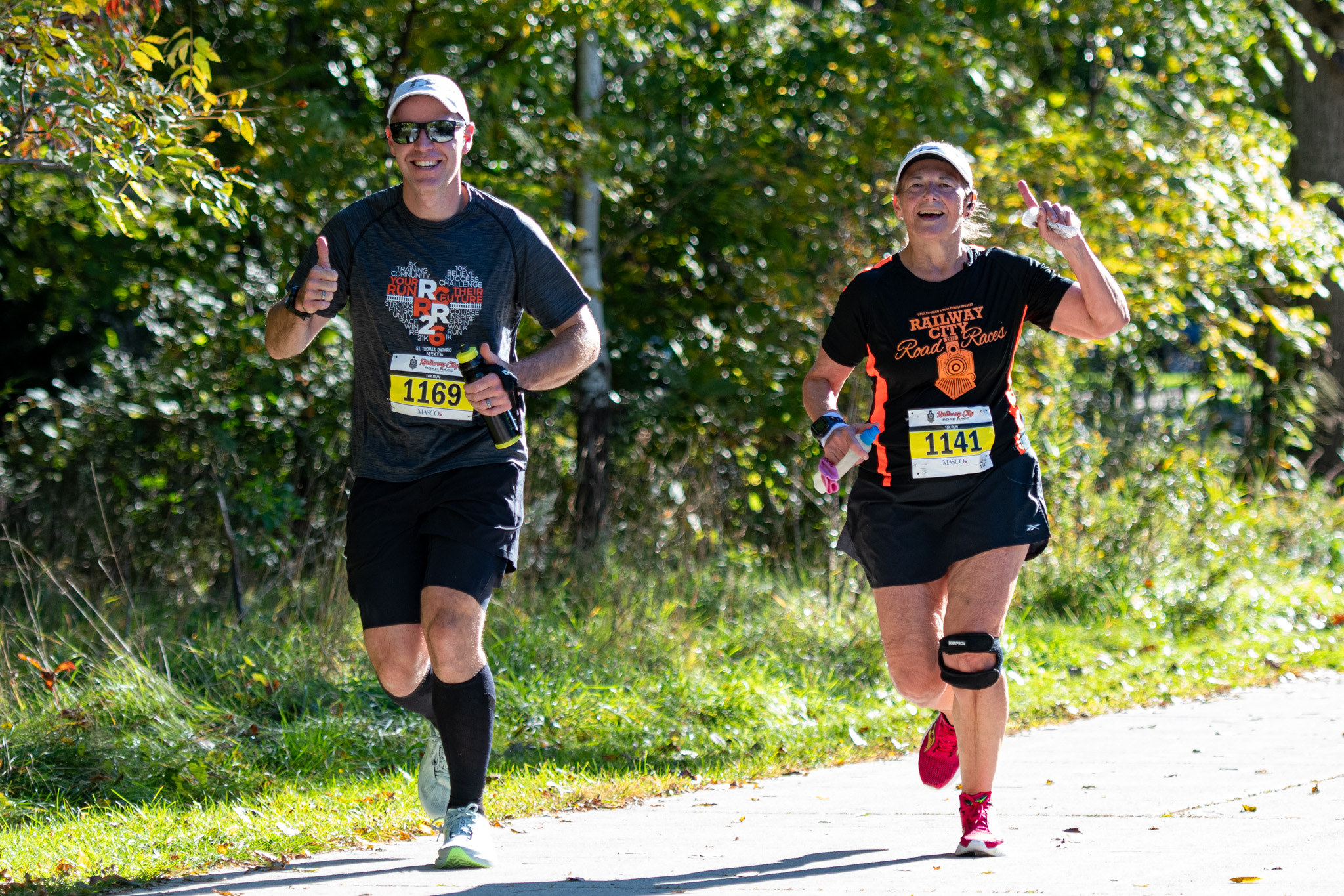 Fraser McGuire (1169) and Donna Kraft, are thumbs for the 10K.